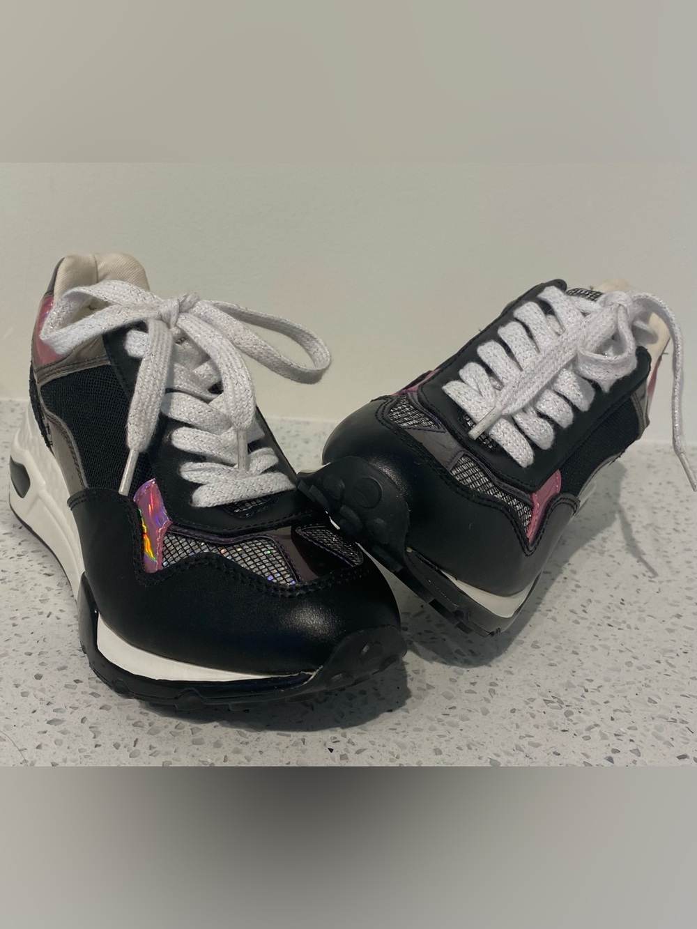 Design Lab Lord & Taylor "Unicorn" Metallic Sneakers, NEVER WORN (no tags)